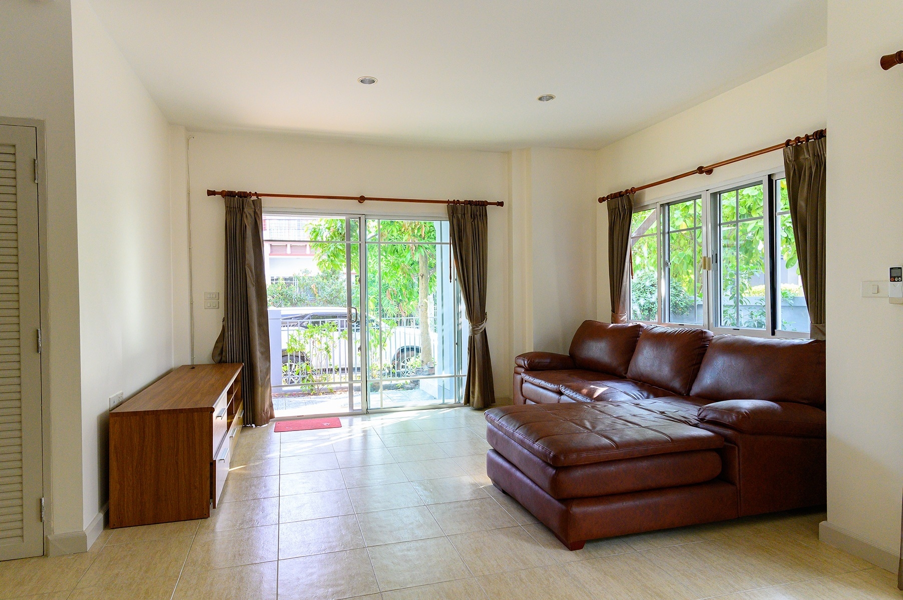 MWW222 ขายบ้านเดี่ยว หมู่บ้านสราญสิริ ถนนปัญญารามอินทรา